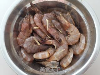 氛围炸锅烤虾的做法步调：2