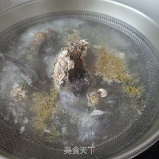 灵芝黑鸡汤的做法步调：5