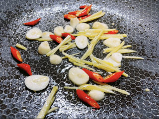 西芹炒牛肉（加肥版）的做法步调：4