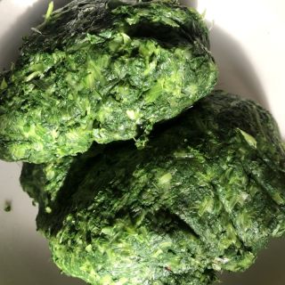 小利剑菜年夜肉包的做法步调：5