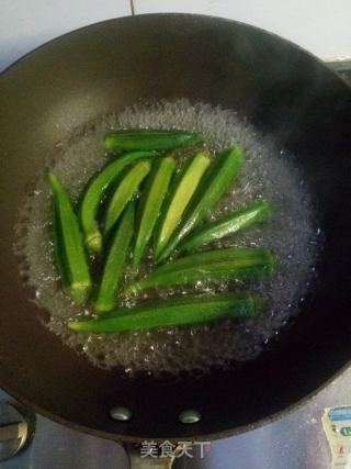 春葵拌豆腐的做法步调：1