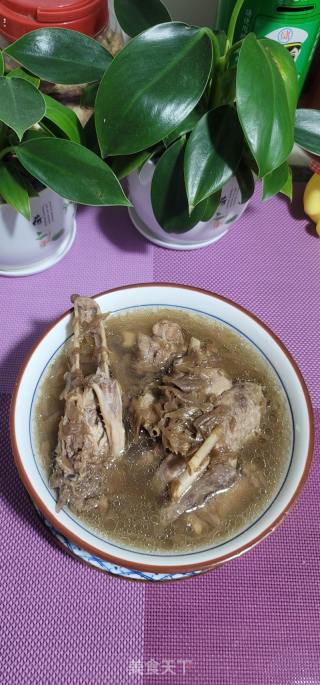 冬菜煲鹅汤的做法步调：8