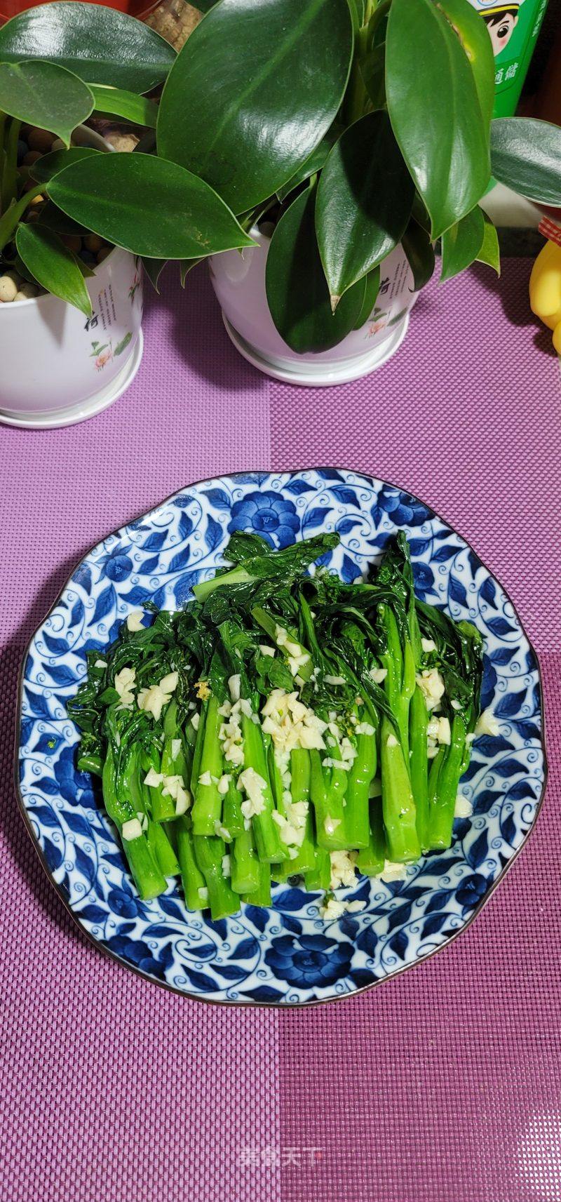 蒜喷鼻菜心的做法
