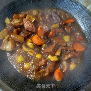 板栗烧肉的做法步调：24