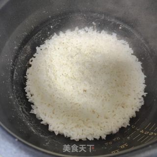 蒜苗鹅肉肠焖饭的做法步调：6