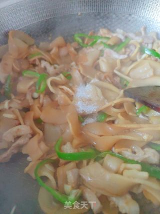 笋干炒肉的做法步调：11