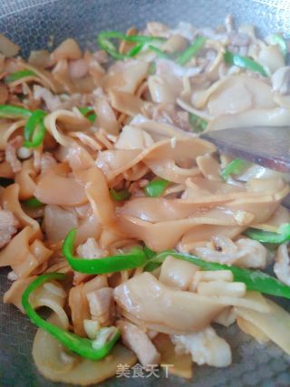 笋干炒肉的做法步调：9