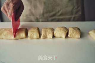 五祸临门寿桃馒头的做法步调：2