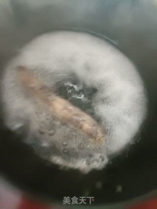荷兰豆炒香肠的做法步调：2