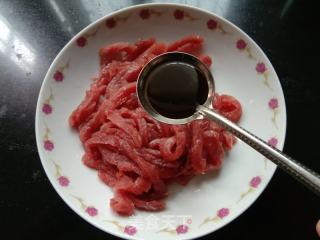 芹菜炒牛肉的做法步调：2