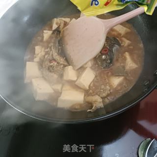 鱼头豆腐的做法步调：11