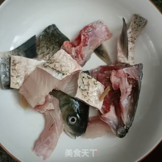 鱼头豆腐的做法步调：2