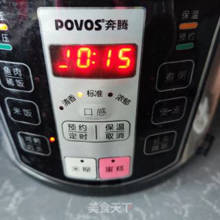 喷鼻芋烧排骨的做法步调：5