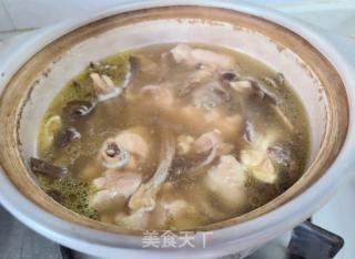 鹿茸菇鸡肉烩里的做法步调：5