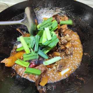 鹿茸菇焖鸭的做法步调：13