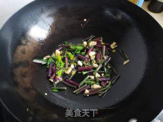 白菜苔炒蛋的做法步调：4