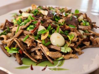 茶树菇炒肉丝的做法步调：10