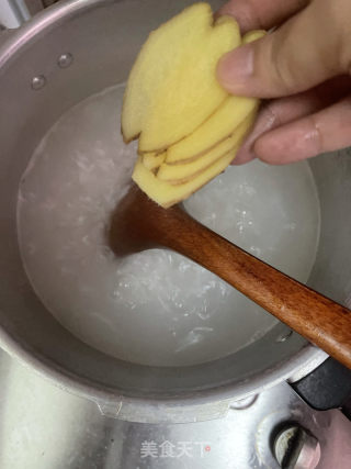 鱿鱼肉丸粥的做法步调：7