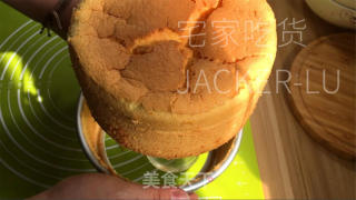 喷鼻橙戚风蛋糕，橙喷鼻浓重，心感清爽，没有苦腻的做法步调：17