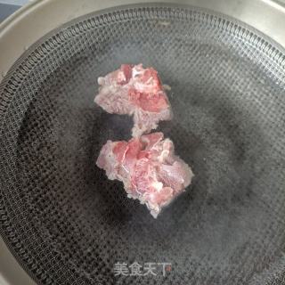 小鸡枞菌龙骨汤的做法步调：5