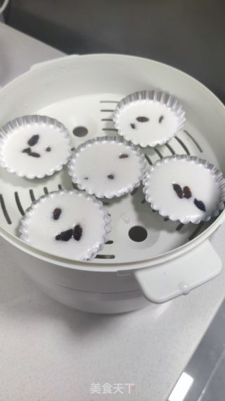 椰汁葡萄干钵仔糕的做法步调：6