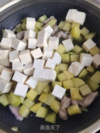 土豆烧豆腐的做法步调：14