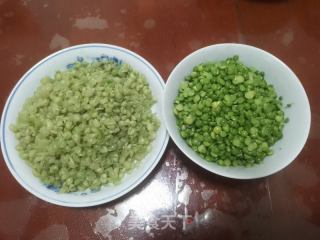 便宜豌豆糕的做法步调：1