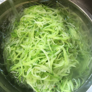萝卜豆腐虾皮包的做法步调：9