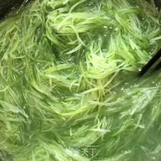 萝卜豆腐虾皮包的做法步调：8