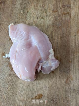 滑子菇炒鸡胸肉的做法步调：4