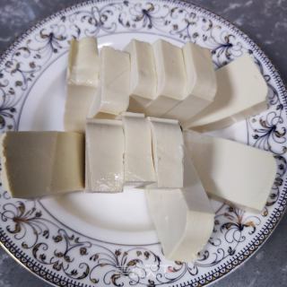 豆腐烧鲈鱼的做法步调：5