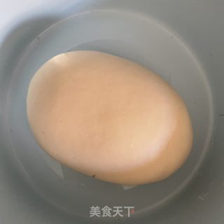 茴喷鼻鸡蛋火饺的做法步调：1