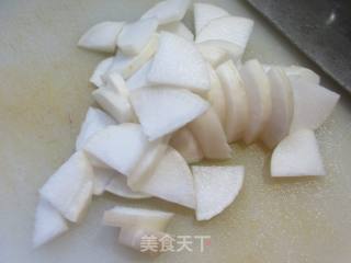 萝卜炒包心菜的做法步调：3