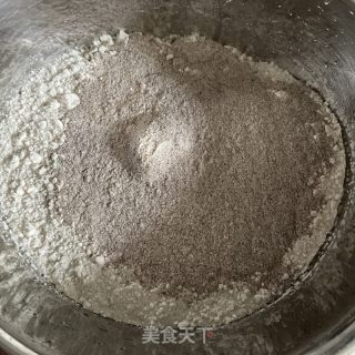 齐麦馒头的做法步调：1