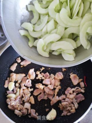 利剑瓜炒肉片的做法步调：6