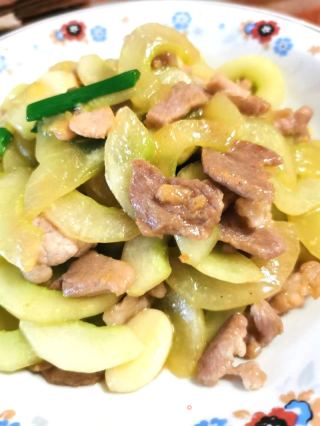 利剑瓜炒肉片的做法步调：8