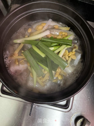 黄豆酱焗九肚鱼的做法步调：11