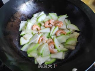 干虾烧蒲瓜的做法步调：6