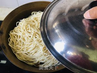 排骨焖里的做法步调：16