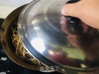 排骨焖里的做法步调：18