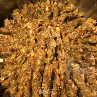 猪肉利剑菜火饺的做法步调：10