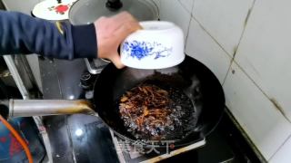 家常葱油拌里的做法步调：7