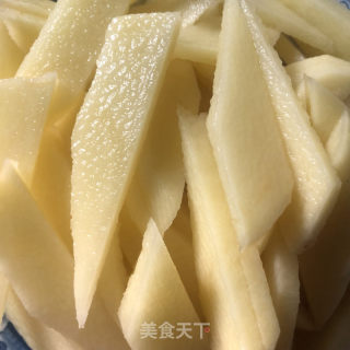 培根明白菜的做法步调：1