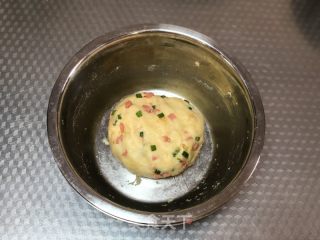 喷鼻葱肉紧水腿司康的做法步调：4