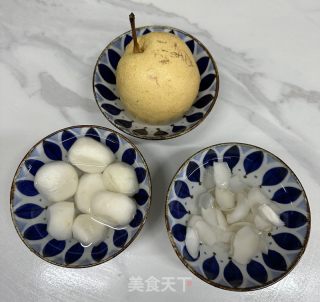荸荠百开雪梨汤的做法步调：2