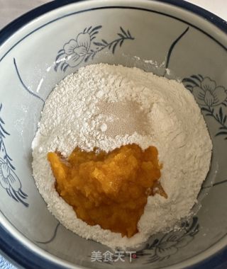 元宝馒头的做法步调：5