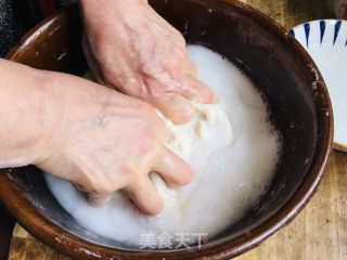 做凉皮的做法步调：3