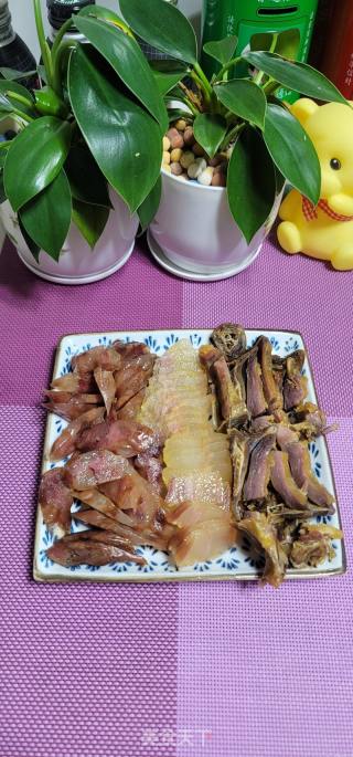腊味三拼的做法步调：8