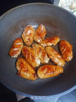白烧土豆鸡翅的做法步调：7