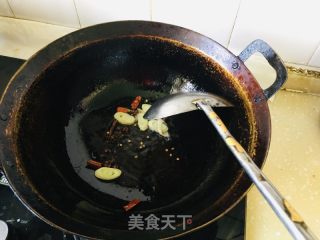 白烧肉酸菜炖粉条的做法步调：3